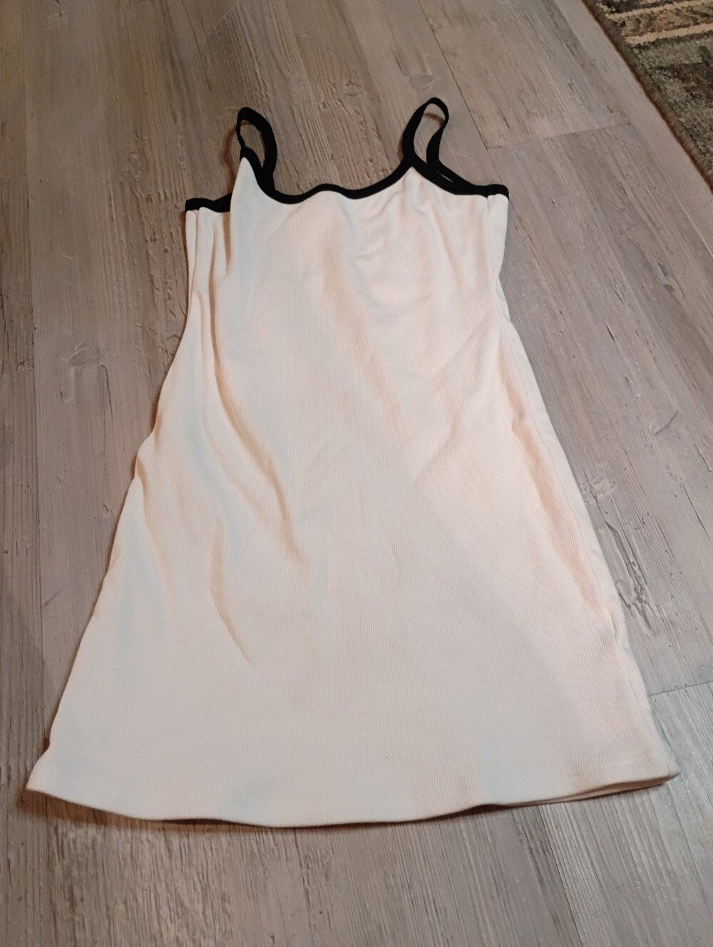Dress - Picture 2 of 5